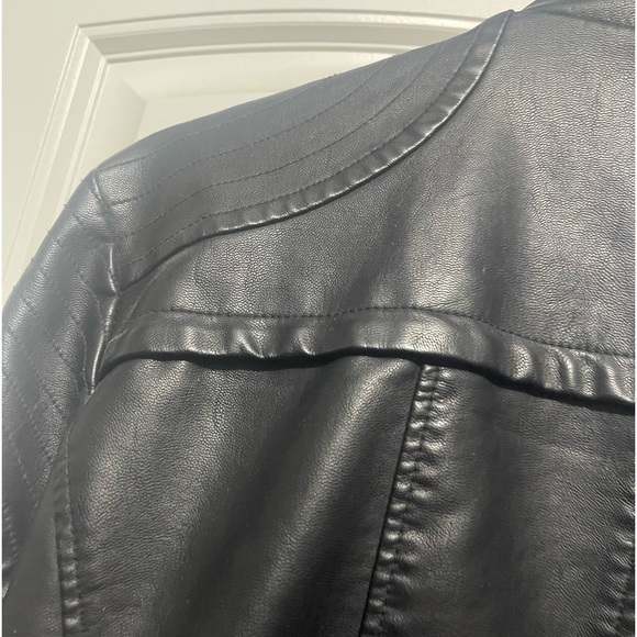 Final sale ❤️  Faux Leather Double Zip Jacket Size Large - EUC Worn once 🥰🥰🥰 - Picture 8 of 12
